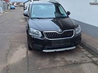 Gebraucht Skoda Yeti Active 110 PS (80 kW) 2016 Schwarz SUV