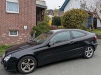 Gebraucht Mercedes C220 150 PS (110 kW) 2004 Schwarz Coupé