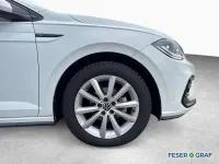 Gebraucht VW Polo R-line 95 PS (69 kW) 2024 Pure white Kleinwagen