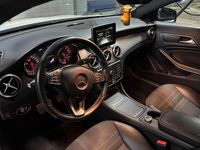 Gebraucht Mercedes CLA220 177 PS (130 kW) 2015 Weiß Limousine