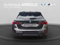 Gebraucht BMW 120 M Sport 163 PS (119 kW) 2026 Black sapphire Kleinwagen