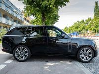 Gebraucht Land Rover Range Rover 400 PS (294 kW) 2024 Santorini black SUV