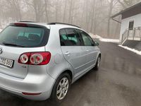 Gebraucht VW Golf Plus Cross Match 105 PS (77 kW) 2012 Silber Van / Kleinbus