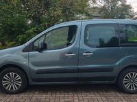 Gebraucht Peugeot TePee 110 PS (80 kW) 2012 Grau Kombi