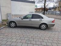 Gebraucht Mercedes C220 Classic 143 PS (105 kW) 2004 Silber Limousine