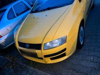 Gebraucht Fiat Stilo 103 PS (75 kW) 2001 Gelb Kleinwagen