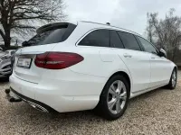 Gebraucht Mercedes C300 258 PS (189 kW) 2019 Weiss Limousine