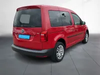 Gebraucht VW Caddy Trendline 125 PS (91 kW) 2016 Rot Van / Kleinbus