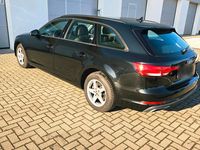 Gebraucht Audi A4 150 PS (110 kW) 2019 Schwarz Kombi