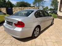 Gebraucht BMW 320 163 PS (119 kW) 2005 Titansilber metallic Limousine