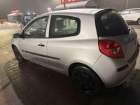 Gebraucht Renault Clio II Expression 75 PS (55 kW) 2006 Limousine