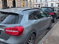 Gebraucht Mercedes GLA180 Urban 122 PS (89 kW) 2015 Grau SUV