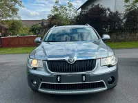 Gebraucht Skoda Superb 140 PS (102 kW) 2013 Grau Kombi