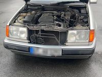 Gebraucht Mercedes E220 150 PS (110 kW) 1992 Silber Limousine