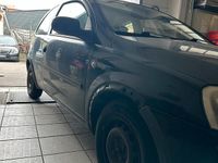 Second-hand Opel Corsa 60 CP (44 kW) 2004 Negru Hatchback