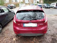 Gebraucht Ford Fiesta Trend 101 PS (74 kW) 2014 Rot Kleinwagen