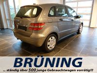 Gebraucht Mercedes B180 109 PS (80 kW) 2006 Grau metallic Van / Kleinbus