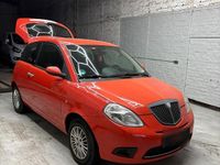 Second-hand Lancia Ypsilon 60 CP (44 kW) 2006 Portocaliu Hatchback