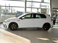 Gebraucht VW Golf VIII GTI 245 PS (180 kW) 2023 Pure white Limousine