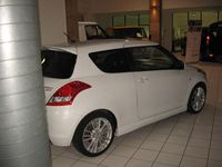 Gebraucht Suzuki Swift Sport 136 PS (100 kW) 2016 Wei (metallic) Kleinwagen