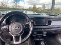 Gebraucht Kia Rio Spirit 101 PS (74 kW) 2019 Grün Limousine