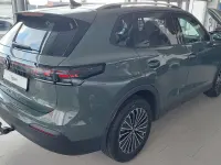 Neu VW Tiguan Life 150 PS (110 kW) 2026 Grün SUV