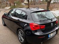 Gebraucht BMW 118 Advantage 136 PS (100 kW) 2017 Schwarz Kleinwagen