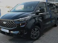 Gebraucht Ford Tourneo Titanium 136 PS (100 kW) 2025 Agate black Van / Kleinbus