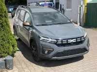 Gebraucht Dacia Jogger Extreme 91 PS (66 kW) 2025 Schiefergrau metallic Van / Kleinbus