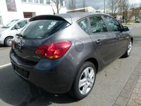 Gebraucht Opel Astra Edition 87 PS (63 kW) 2010 Grau Limousine