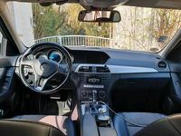 Gebraucht Mercedes C220 170 PS (125 kW) 2014 Schwarz Kombi