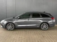 Neu Hyundai i30 Comfort 100 PS (73 kW) 2025 Grau Kombi