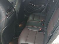 Gebraucht Mercedes GLA220 170 PS (125 kW) 2018 Weiß SUV