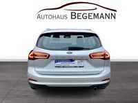 Gebraucht Ford Focus Titanium 120 PS (88 kW) 2022 Silber Kombi