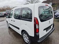 Gebraucht Peugeot Partner Tepee 99 PS (72 kW) 2017 Weiß Van / Kleinbus