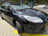 Gebraucht Ford Focus SYNC Edition 125 PS (91 kW) 2013 Schwarz Kleinwagen