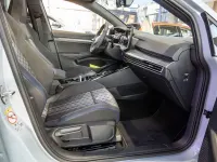 Neu VW Golf VIII R-line 150 PS (110 kW) 2026 Blau Kombi