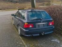 Gebraucht BMW 525 163 PS (119 kW) 2002 Blau Kombi