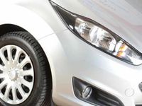 Gebraucht Ford Fiesta Trend 101 PS (74 kW) 2014 Silber metallic Kleinwagen