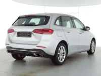 Gebraucht Mercedes B250 Progressive 160 PS (117 kW) 2020 Iridiumsilber Kleinwagen