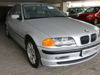 Gebraucht BMW 320 150 PS (110 kW) 1999 Silber Limousine