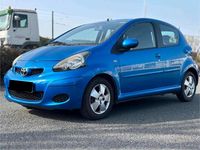Gebraucht Toyota Aygo 69 PS (50 kW) 2010 Blau Kleinwagen