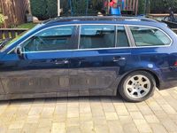 Gebraucht BMW 525 192 PS (141 kW) 2004 Blau Kombi