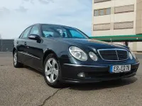 Gebraucht Mercedes E220 Elegance 150 PS (110 kW) 2005 Blau Limousine