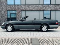 Gebraucht Mercedes E320 220 PS (161 kW) 1996 Schwarz Cabrio