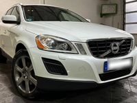 Gebraucht Volvo XC60 Summum 215 PS (158 kW) 2012 Weiß SUV