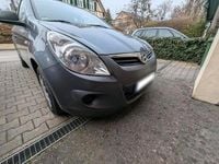 Gebraucht Hyundai i20 77 PS (56 kW) 2010 Grau Kleinwagen