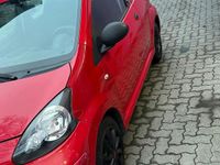 Gebraucht Toyota Aygo 69 PS (50 kW) 2006 Rot Kleinwagen