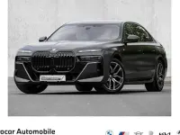 Gebraucht BMW 740 Executive 299 PS (219 kW) 2025 Grau Limousine