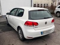 Gebraucht VW Golf 80 PS (58 kW) 2010 Weiß Coupé